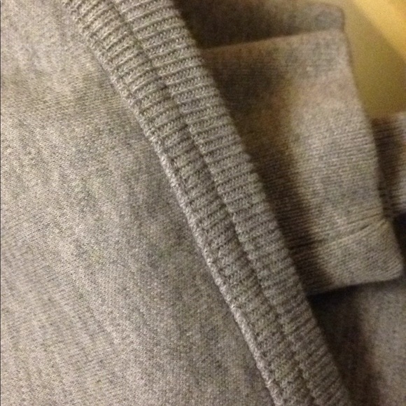 Adidas sweatshirt BRAND New - Picture 5 of 5